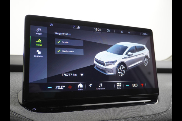 Škoda ENYAQ iV 60 180PK Apple Carplay Android NaviCamera 20" Matrix-Led Pdc-a+v Ecc Lmv Parkeerpakket Stoel+Stuurverwarming Comfortpakket Sport Lichtpakket Dab Keyless advanced Bluetooth Cruise ControlRijstrooksensor Connected services Privacy Glas 1e Eigenaar Nieuwprijs €45.125 Origineel Nederlandse Auto