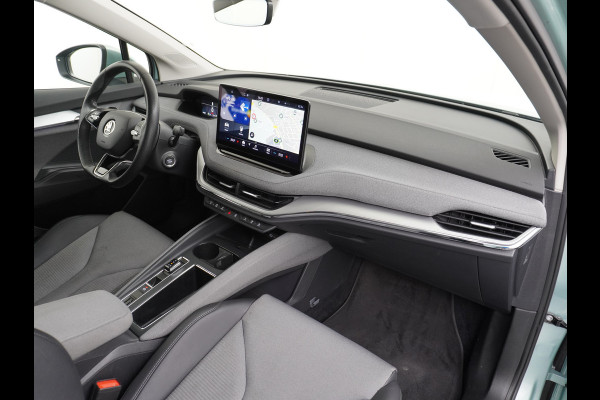 Škoda ENYAQ iV 60 180PK Apple Carplay Android NaviCamera 20" Matrix-Led Pdc-a+v Ecc Lmv Parkeerpakket Stoel+Stuurverwarming Comfortpakket Sport Lichtpakket Dab Keyless advanced Bluetooth Cruise ControlRijstrooksensor Connected services Privacy Glas 1e Eigenaar Nieuwprijs €45.125 Origineel Nederlandse Auto