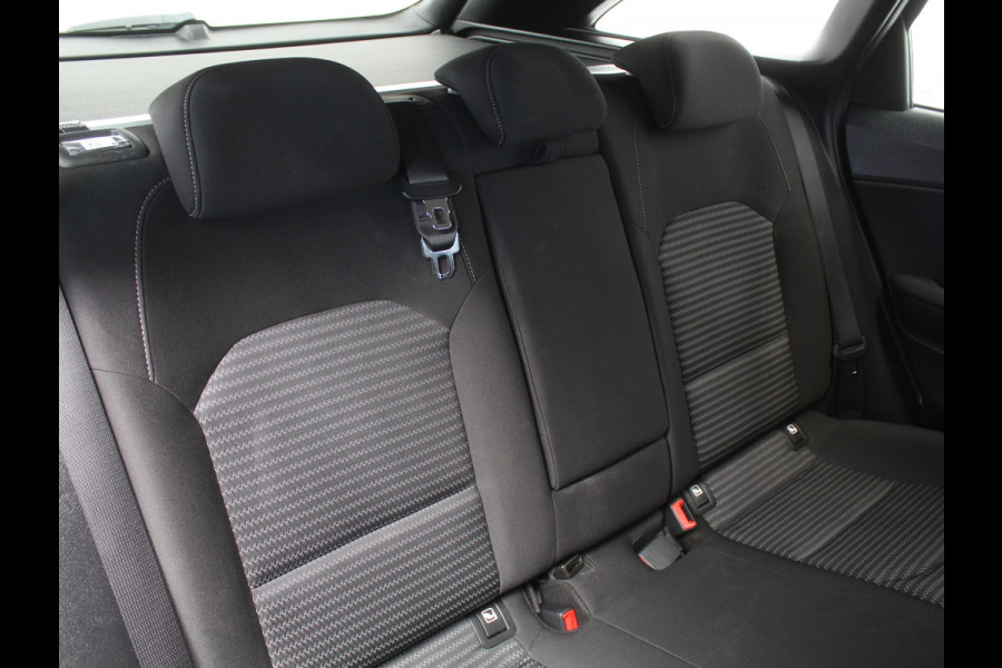 Kia Ceed Sportswagon 1.5 T-GDi DynamicLine CLIMATE | CARPLAY | CAMERA | ADAPCRUISE | LED | DAB | NAVI | LMV