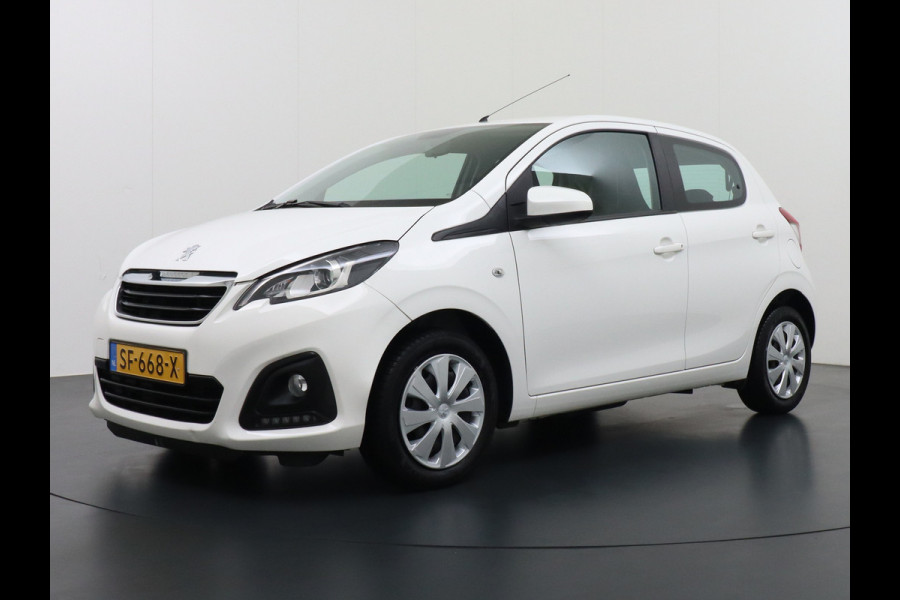 Peugeot 108 1.0I 70PK e-VTi 5Drs Airco Isofix ESP CV met afstandsbediening Elek.ramen Active BluetoothPack Premium **SLECHTS 31.518 KM **  € 23,- Wegenbelasting p/m 100% Dealeronderhouden Origineel Nederlandse Auto