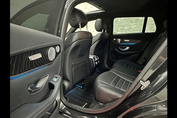 Mercedes-Benz EQC AMG Premium | 360 Camera | Distronic + | Stoelventilatie | Burmester | 21" | Headup | Keyless-Go | Trekhaak | 2x Memory | Achterbankverwarming | Sfeerverlichting | Carplay | Panodak | Widescreen | 12-2019 | 69dkm! Bovag Garantie |