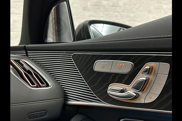Mercedes-Benz EQC AMG Premium | 360 Camera | Distronic + | Stoelventilatie | Burmester | 21" | Headup | Keyless-Go | Trekhaak | 2x Memory | Achterbankverwarming | Sfeerverlichting | Carplay | Panodak | Widescreen | 12-2019 | 69dkm! Bovag Garantie |