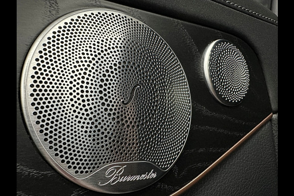 Mercedes-Benz EQC AMG Premium | 360 Camera | Distronic + | Stoelventilatie | Burmester | 21" | Headup | Keyless-Go | Trekhaak | 2x Memory | Achterbankverwarming | Sfeerverlichting | Carplay | Panodak | Widescreen | 12-2019 | 69dkm! Bovag Garantie |