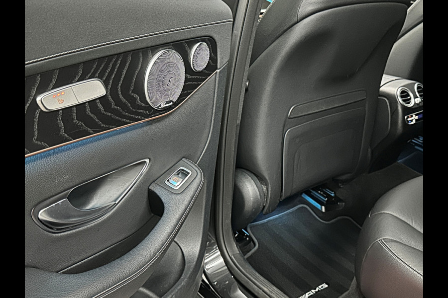 Mercedes-Benz EQC AMG Premium | 360 Camera | Distronic + | Stoelventilatie | Burmester | 21" | Headup | Keyless-Go | Trekhaak | 2x Memory | Achterbankverwarming | Sfeerverlichting | Carplay | Panodak | Widescreen | 12-2019 | 69dkm! Bovag Garantie |