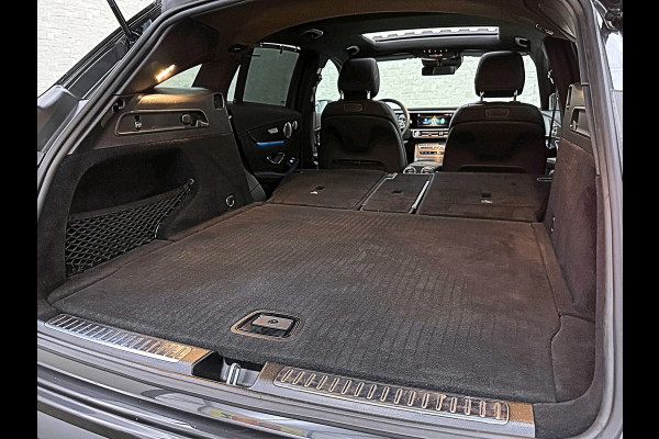 Mercedes-Benz EQC AMG Premium | 360 Camera | Distronic + | Stoelventilatie | Burmester | 21" | Headup | Keyless-Go | Trekhaak | 2x Memory | Achterbankverwarming | Sfeerverlichting | Carplay | Panodak | Widescreen | 12-2019 | 69dkm! Bovag Garantie |