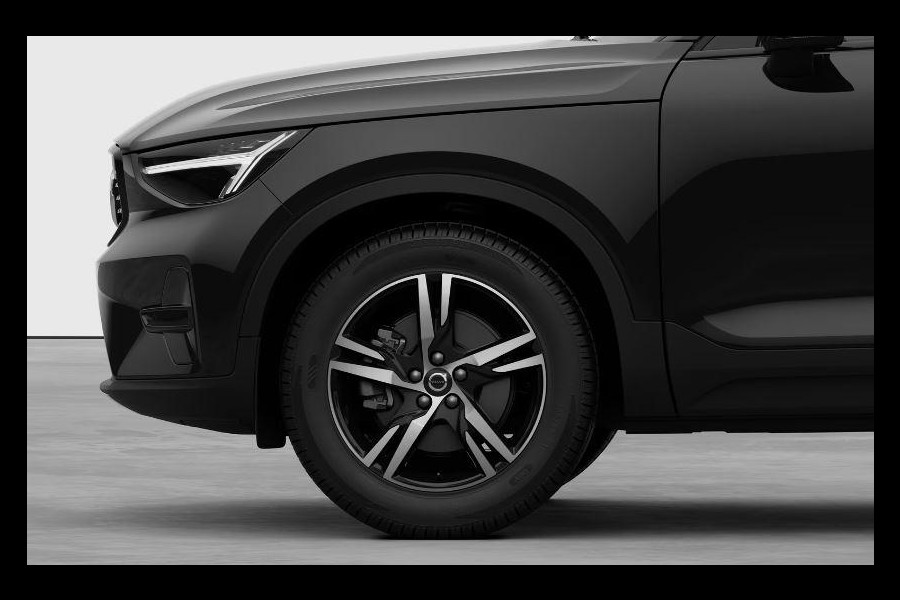 Volvo XC40 B4 211PK Automaat Plus Dark / Extra getint glas / Microtech/Nubuck / Camera achter