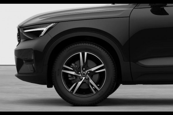 Volvo XC40 B4 211PK Automaat Plus Dark / Extra getint glas / Microtech/Nubuck / Camera achter