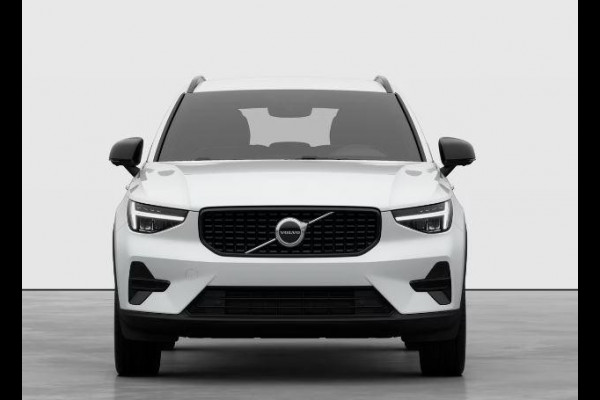 Volvo XC40 B4 211PK Automaat Plus Dark / Extra getint glas / Microtech/Nubuck / Camera achter