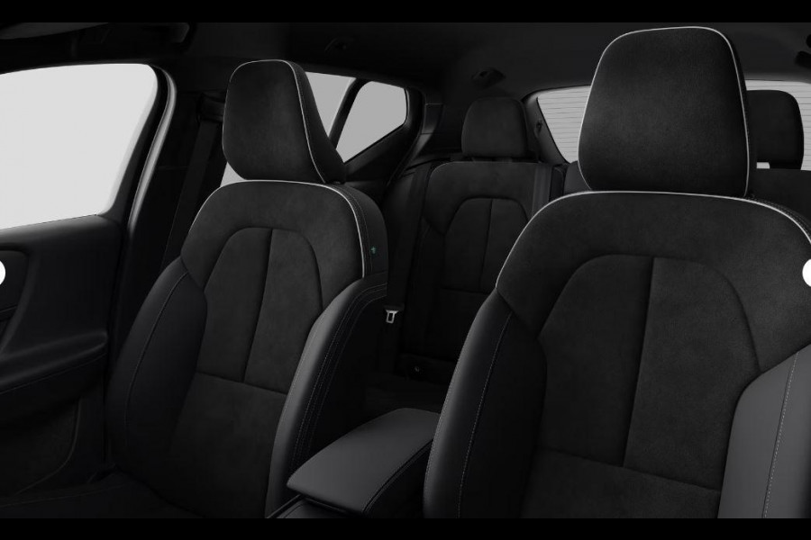 Volvo XC40 B4 211PK Automaat Plus Dark / Extra getint glas / Microtech/Nubuck / Camera achter
