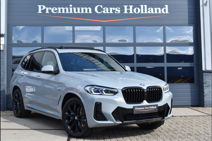 BMW X3 xDrive30e M-Sport Pakket 292 Pk Brooklyn Grau 12-2021 Laser Led Pano Navi Leder HUD Camera Carbon Trekhaak 20 Inch