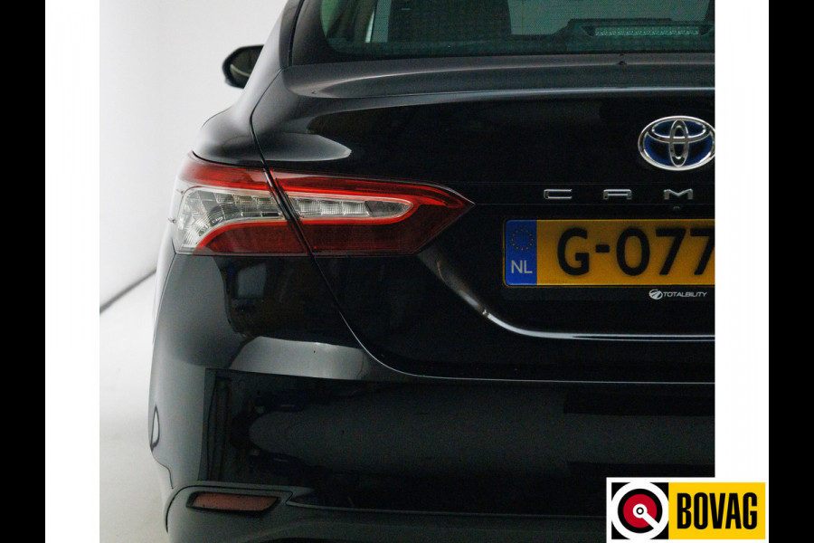 Toyota Camry 2.5 Hybrid Premium Leer | Elektrisch verst.stoelen | Adaptive cruise | JBL Audio Camera, Navigatie, Stoelverwarming, Keyless, Zeer luxe uitgevoerd