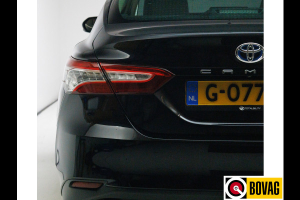 Toyota Camry 2.5 Hybrid Premium Leer | Elektrisch verst.stoelen | Adaptive cruise | JBL Audio Camera, Navigatie, Stoelverwarming, Keyless, Zeer luxe uitgevoerd
