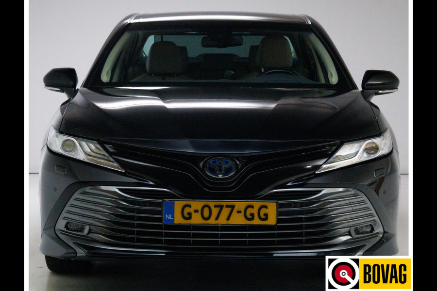 Toyota Camry 2.5 Hybrid Premium Leer | Elektrisch verst.stoelen | Adaptive cruise | JBL Audio Camera, Navigatie, Stoelverwarming, Keyless, Zeer luxe uitgevoerd