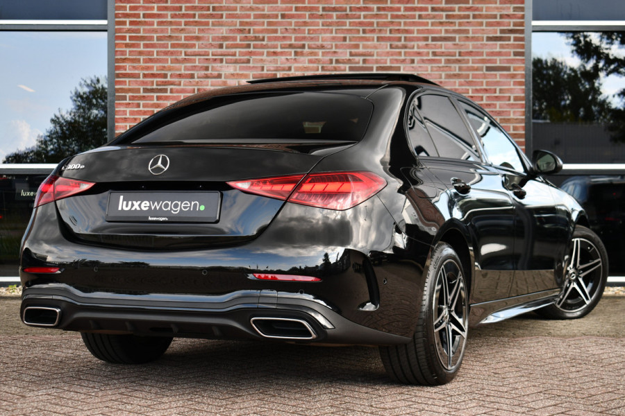 Mercedes-Benz C-Klasse 300 e AMG Line Pano Night Trekhaak Camera