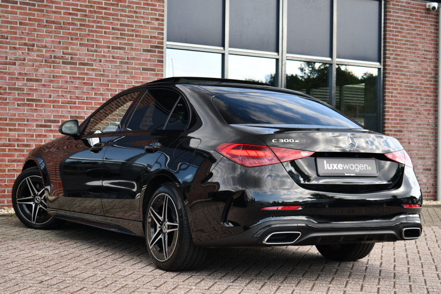 Mercedes-Benz C-Klasse 300 e AMG Line Pano Night Trekhaak Camera