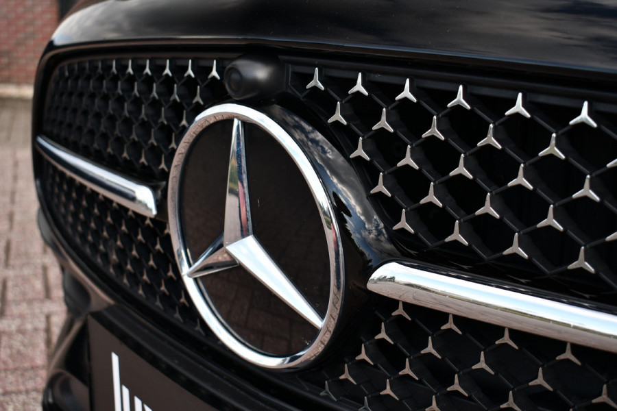 Mercedes-Benz C-Klasse 300 e AMG Line Pano Night Trekhaak Camera