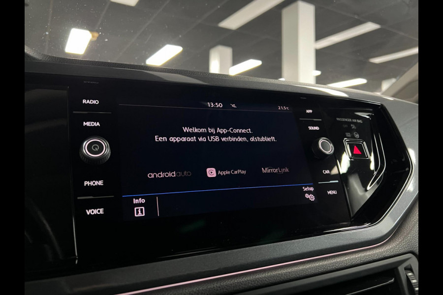 Volkswagen Polo 1.0 TSI Highline Carplay | Clima| ACC |LED |