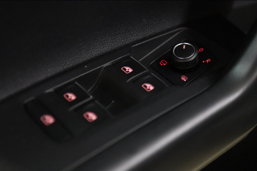 Volkswagen Polo 2.0 TSI GTI PANO / NAVI / CARPLAY / BEATS SOUND / VOL