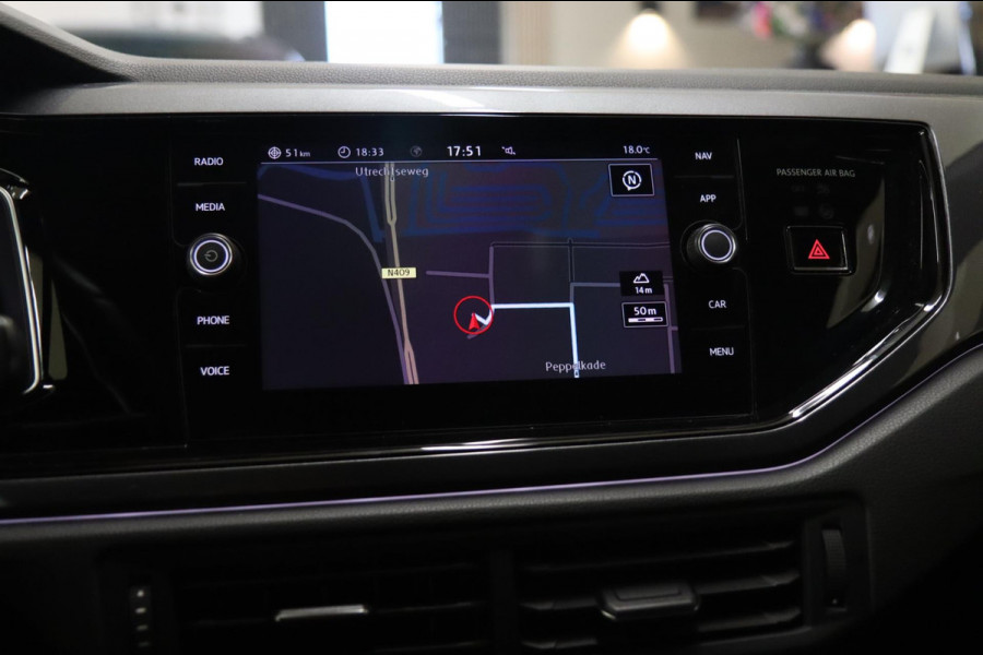 Volkswagen Polo 2.0 TSI GTI PANO / NAVI / CARPLAY / BEATS SOUND / VOL