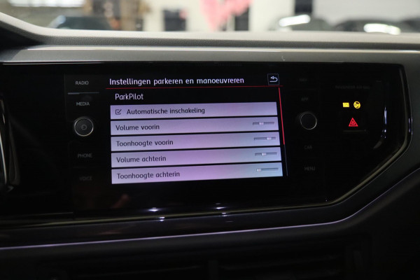 Volkswagen Polo 2.0 TSI GTI PANO / NAVI / CARPLAY / BEATS SOUND / VOL