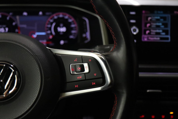 Volkswagen Polo 2.0 TSI GTI PANO / NAVI / CARPLAY / BEATS SOUND / VOL