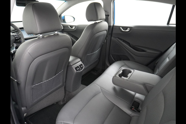 Hyundai IONIQ Premium EV Leer+elektr.Verst.+Verwarmd Schuif/Kan-dak Adapive-Cruise Apple Carplay Android Auto Navi Ecc Camera Pdc Bank+stoel+S Memory Keyless DAB Stoel Elek.Verstelbaar Led Bluetooth Regensensor Rijstrooksensor Origineel Nederlandse Auto Zeer Compleet!