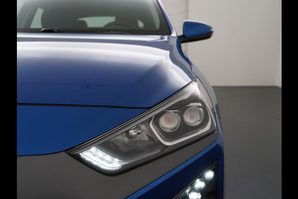 Hyundai IONIQ Premium EV Leer+elektr.Verst.+Verwarmd Schuif/Kan-dak Adapive-Cruise Apple Carplay Android Auto Navi Ecc Camera Pdc Bank+stoel+S Memory Keyless DAB Stoel Elek.Verstelbaar Led Bluetooth Regensensor Rijstrooksensor Origineel Nederlandse Auto Zeer Compleet!
