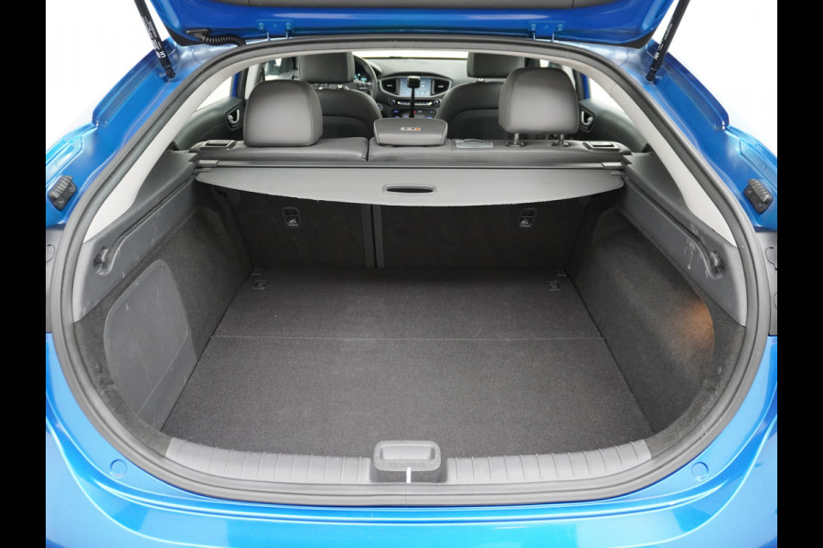 Hyundai IONIQ Premium EV Leer+elektr.Verst.+Verwarmd Schuif/Kan-dak Adapive-Cruise Apple Carplay Android Auto Navi Ecc Camera Pdc Bank+stoel+S Memory Keyless DAB Stoel Elek.Verstelbaar Led Bluetooth Regensensor Rijstrooksensor Origineel Nederlandse Auto Zeer Compleet!