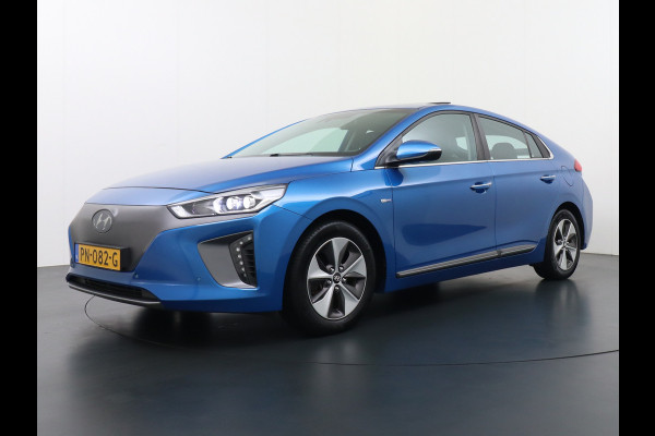Hyundai IONIQ Premium EV Leer+elektr.Verst.+Verwarmd Schuif/Kan-dak Adapive-Cruise Apple Carplay Android Auto Navi Ecc Camera Pdc Bank+stoel+S Memory Keyless DAB Stoel Elek.Verstelbaar Led Bluetooth Regensensor Rijstrooksensor Origineel Nederlandse Auto Zeer Compleet!