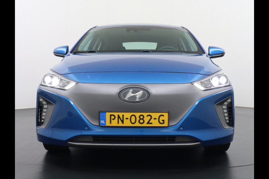 Hyundai IONIQ Premium EV Leer+elektr.Verst.+Verwarmd Schuif/Kan-dak Adapive-Cruise Apple Carplay Android Auto Navi Ecc Camera Pdc Bank+stoel+S Memory Keyless DAB Stoel Elek.Verstelbaar Led Bluetooth Regensensor Rijstrooksensor Origineel Nederlandse Auto Zeer Compleet!