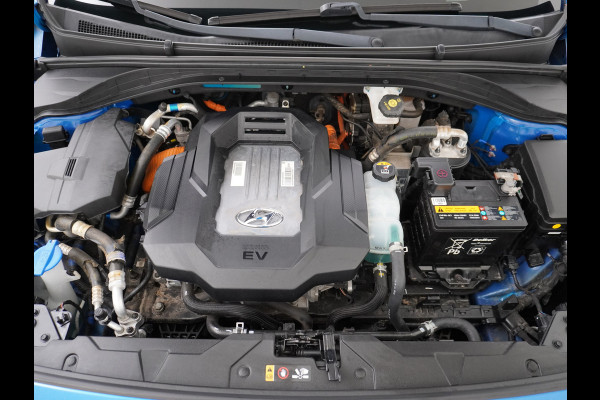 Hyundai IONIQ Premium EV Leer+elektr.Verst.+Verwarmd Schuif/Kan-dak Adapive-Cruise Apple Carplay Android Auto Navi Ecc Camera Pdc Bank+stoel+S Memory Keyless DAB Stoel Elek.Verstelbaar Led Bluetooth Regensensor Rijstrooksensor Origineel Nederlandse Auto Zeer Compleet!