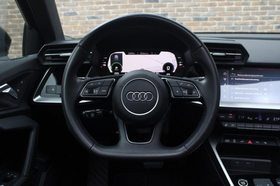 Audi A3 Sportback 40 TFSI e Edition | PANO | Stoelvw| Lane assist