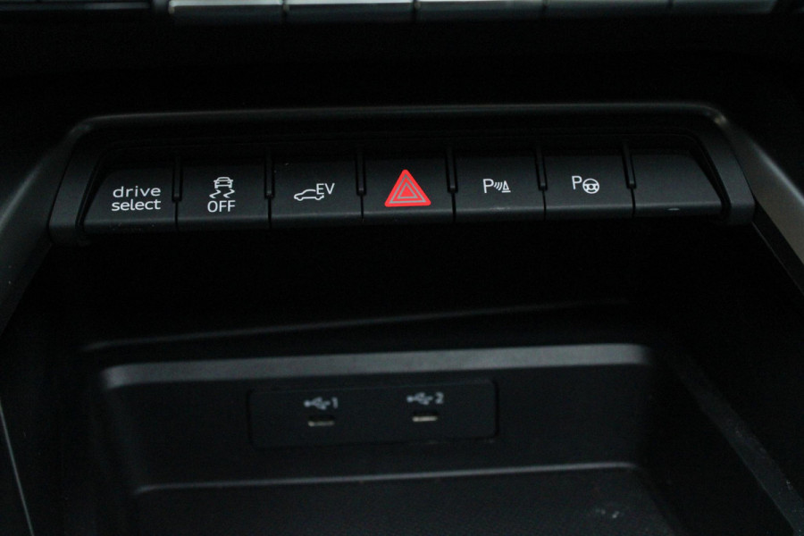 Audi A3 Sportback 40 TFSI e Edition | PANO | Stoelvw| Lane assist