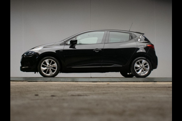 Renault Clio 0.9 TCe Sport (APPLE CARPLAY,NAVI,LED,CRUISE,CLIMATE,LM VELGEN,GETINT,SPORTSTOELEN,PDC,NETTESTAAT)