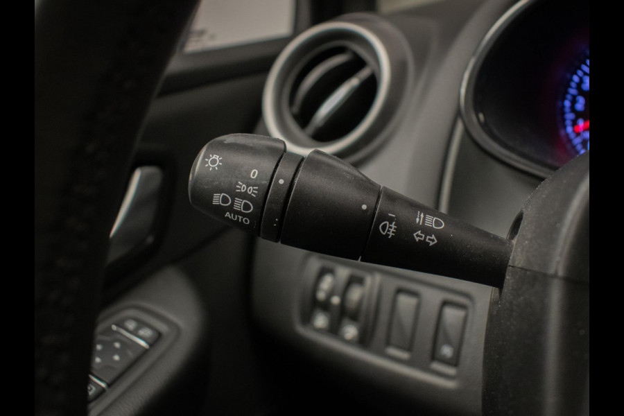 Renault Clio 0.9 TCe Sport (APPLE CARPLAY,NAVI,LED,CRUISE,CLIMATE,LM VELGEN,GETINT,SPORTSTOELEN,PDC,NETTESTAAT)