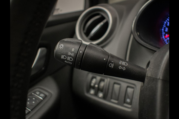 Renault Clio 0.9 TCe Sport (APPLE CARPLAY,NAVI,LED,CRUISE,CLIMATE,LM VELGEN,GETINT,SPORTSTOELEN,PDC,NETTESTAAT)