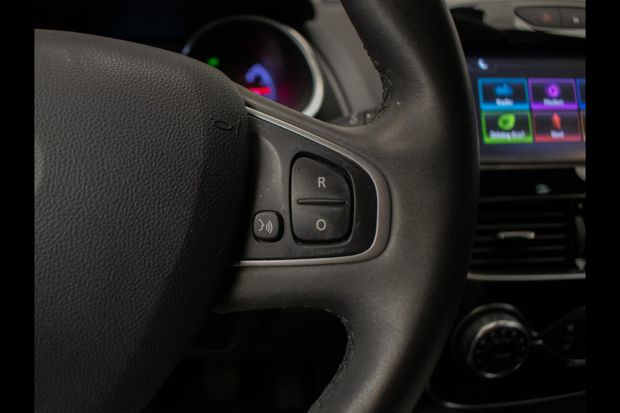 Renault Clio 0.9 TCe Sport (APPLE CARPLAY,NAVI,LED,CRUISE,CLIMATE,LM VELGEN,GETINT,SPORTSTOELEN,PDC,NETTESTAAT)