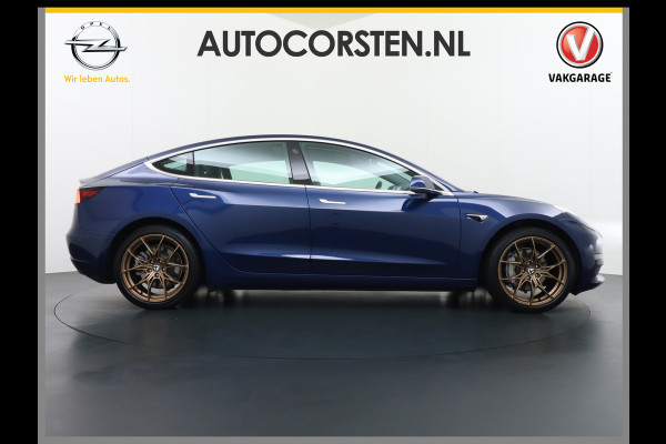 Tesla Model 3 Long Range AWD 75kWh 463PK Elektr.Achterklep ! 19"Lmv FSD-3 Computer Premium Audio AutoPilot Panoramadak Camera's Leer Adaptive- 4WD Stoel en achterbank verwarming Elektr.Stoelen+Memory+Easy-Entry WiFi 1e Eigenaar Origineel Nederlandse Auto Garantie op Accu/Motor tot 07-06-2027/192.000km