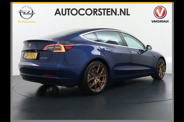 Tesla Model 3 Long Range AWD 75kWh 463PK Elektr.Achterklep ! 19"Lmv FSD-3 Computer Premium Audio AutoPilot Panoramadak Camera's Leer Adaptive- 4WD Stoel en achterbank verwarming Elektr.Stoelen+Memory+Easy-Entry WiFi 1e Eigenaar Origineel Nederlandse Auto Garantie op Accu/Motor tot 07-06-2027/192.000km