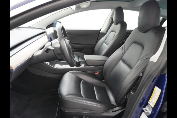 Tesla Model 3 Long Range AWD 75kWh 463PK Elektr.Achterklep ! 19"Lmv FSD-3 Computer Premium Audio AutoPilot Panoramadak Camera's Leer Adaptive- 4WD Stoel en achterbank verwarming Elektr.Stoelen+Memory+Easy-Entry WiFi 1e Eigenaar Origineel Nederlandse Auto Garantie op Accu/Motor tot 07-06-2027/192.000km