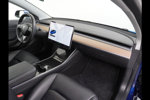 Tesla Model 3 Long Range AWD 75kWh 463PK Elektr.Achterklep ! 19"Lmv FSD-3 Computer Premium Audio AutoPilot Panoramadak Camera's Leer Adaptive- 4WD Stoel en achterbank verwarming Elektr.Stoelen+Memory+Easy-Entry WiFi 1e Eigenaar Origineel Nederlandse Auto Garantie op Accu/Motor tot 07-06-2027/192.000km