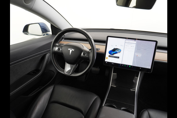 Tesla Model 3 Long Range AWD 75kWh 463PK Elektr.Achterklep ! 19"Lmv FSD-3 Computer Premium Audio AutoPilot Panoramadak Camera's Leer Adaptive- 4WD Stoel en achterbank verwarming Elektr.Stoelen+Memory+Easy-Entry WiFi 1e Eigenaar Origineel Nederlandse Auto Garantie op Accu/Motor tot 07-06-2027/192.000km
