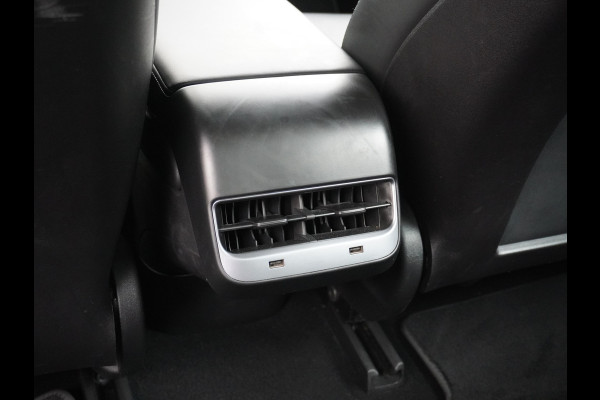 Tesla Model 3 Long Range AWD 75kWh 463PK Elektr.Achterklep ! 19"Lmv FSD-3 Computer Premium Audio AutoPilot Panoramadak Camera's Leer Adaptive- 4WD Stoel en achterbank verwarming Elektr.Stoelen+Memory+Easy-Entry WiFi 1e Eigenaar Origineel Nederlandse Auto Garantie op Accu/Motor tot 07-06-2027/192.000km