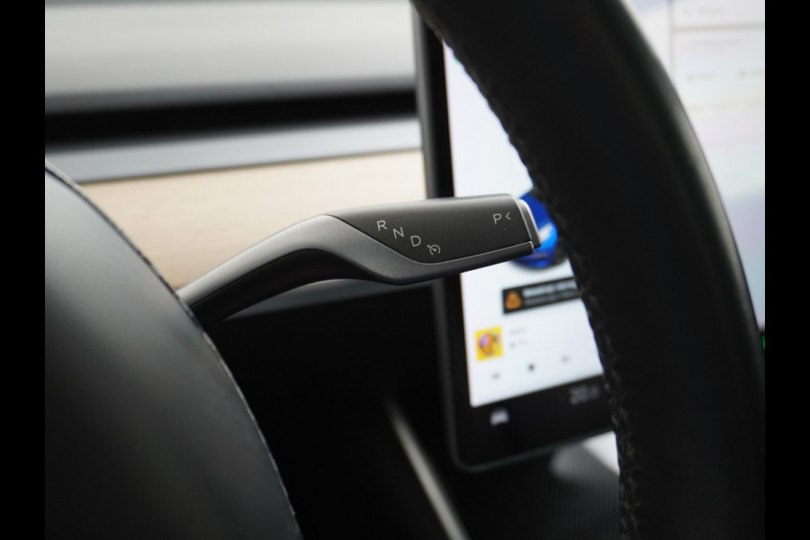 Tesla Model 3 Long Range AWD 75kWh 463PK Elektr.Achterklep ! 19"Lmv FSD-3 Computer Premium Audio AutoPilot Panoramadak Camera's Leer Adaptive- 4WD Stoel en achterbank verwarming Elektr.Stoelen+Memory+Easy-Entry WiFi 1e Eigenaar Origineel Nederlandse Auto Garantie op Accu/Motor tot 07-06-2027/192.000km