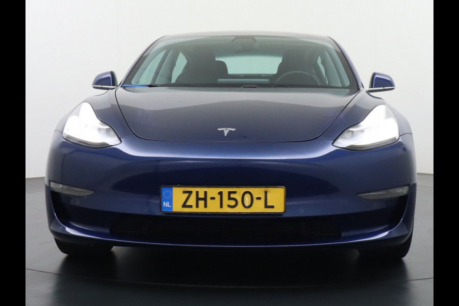 Tesla Model 3 Long Range AWD 75kWh 463PK Elektr.Achterklep ! 19"Lmv FSD-3 Computer Premium Audio AutoPilot Panoramadak Camera's Leer Adaptive- 4WD Stoel en achterbank verwarming Elektr.Stoelen+Memory+Easy-Entry WiFi 1e Eigenaar Origineel Nederlandse Auto Garantie op Accu/Motor tot 07-06-2027/192.000km