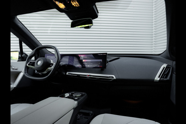BMW iX xDrive50 - Sportpakket - Pano - Driving Ass Prof - Harman Kardon