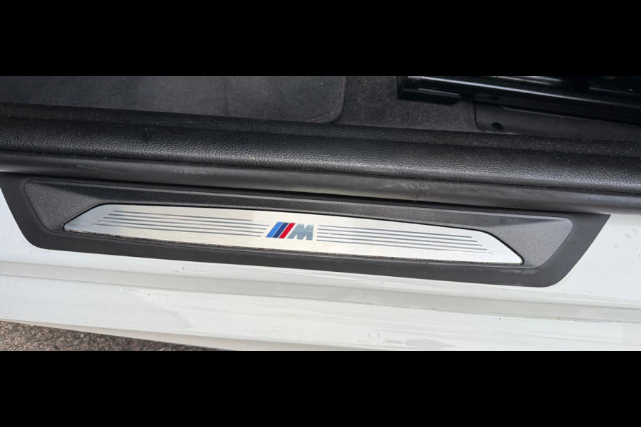 BMW 1-serie 118i M Pakket Corporate High Executive