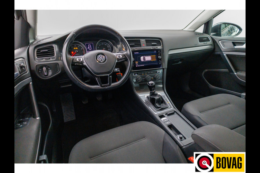Volkswagen Golf 1.0 TSI Comfortline 110 PK | Adaptive cruise | Climate control | Navigatie App-connect, Regensensor, PDC v+a