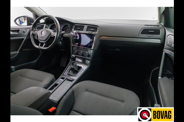 Volkswagen Golf 1.0 TSI Comfortline 110 PK | Adaptive cruise | Climate control | Navigatie App-connect, Regensensor, PDC v+a