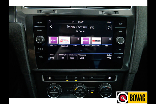 Volkswagen Golf 1.0 TSI Comfortline 110 PK | Adaptive cruise | Climate control | Navigatie App-connect, Regensensor, PDC v+a